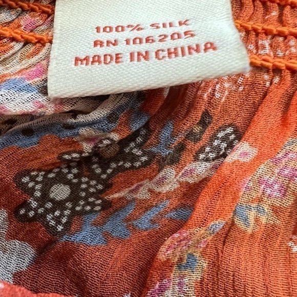 Sundance Silk Semi See Trough Silk Paisley Button Up Blouse - Picture 11 of 11